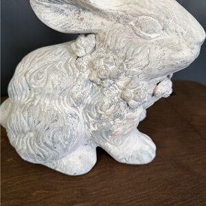 Beautiful ceramic bunny 🐰